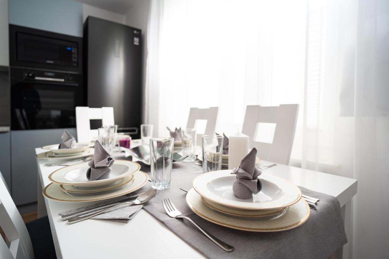 Apartament Zielony Przyladek Brwinow Luaran gambar
