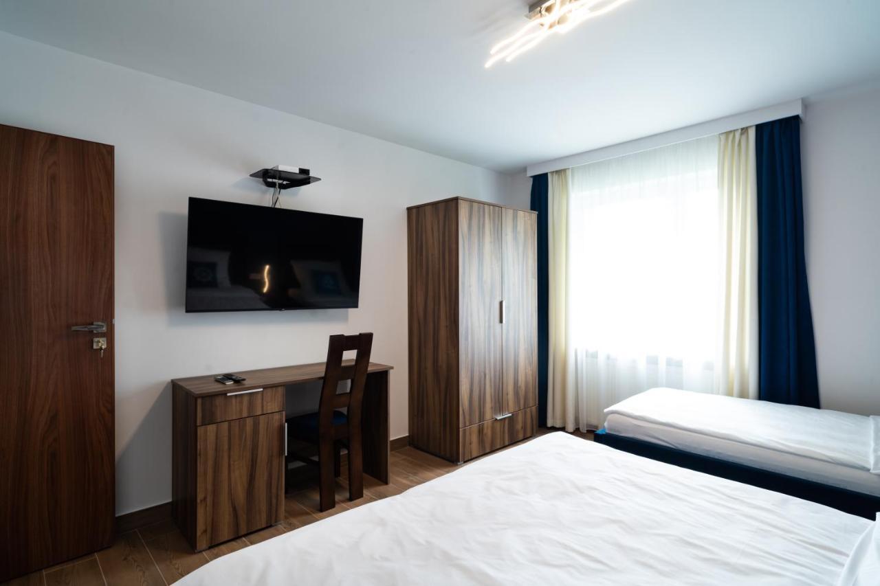 Apartament Zielony Przyladek Brwinow Luaran gambar