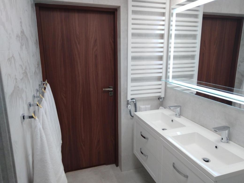 Apartament Zielony Przyladek Brwinow Luaran gambar